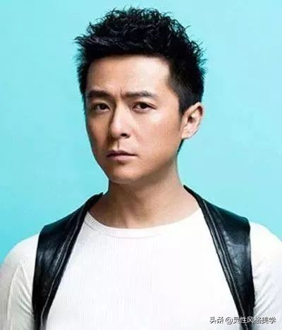 男生上圆下尖脸型适合的清爽发型,下宽上窄的脸型男士发型