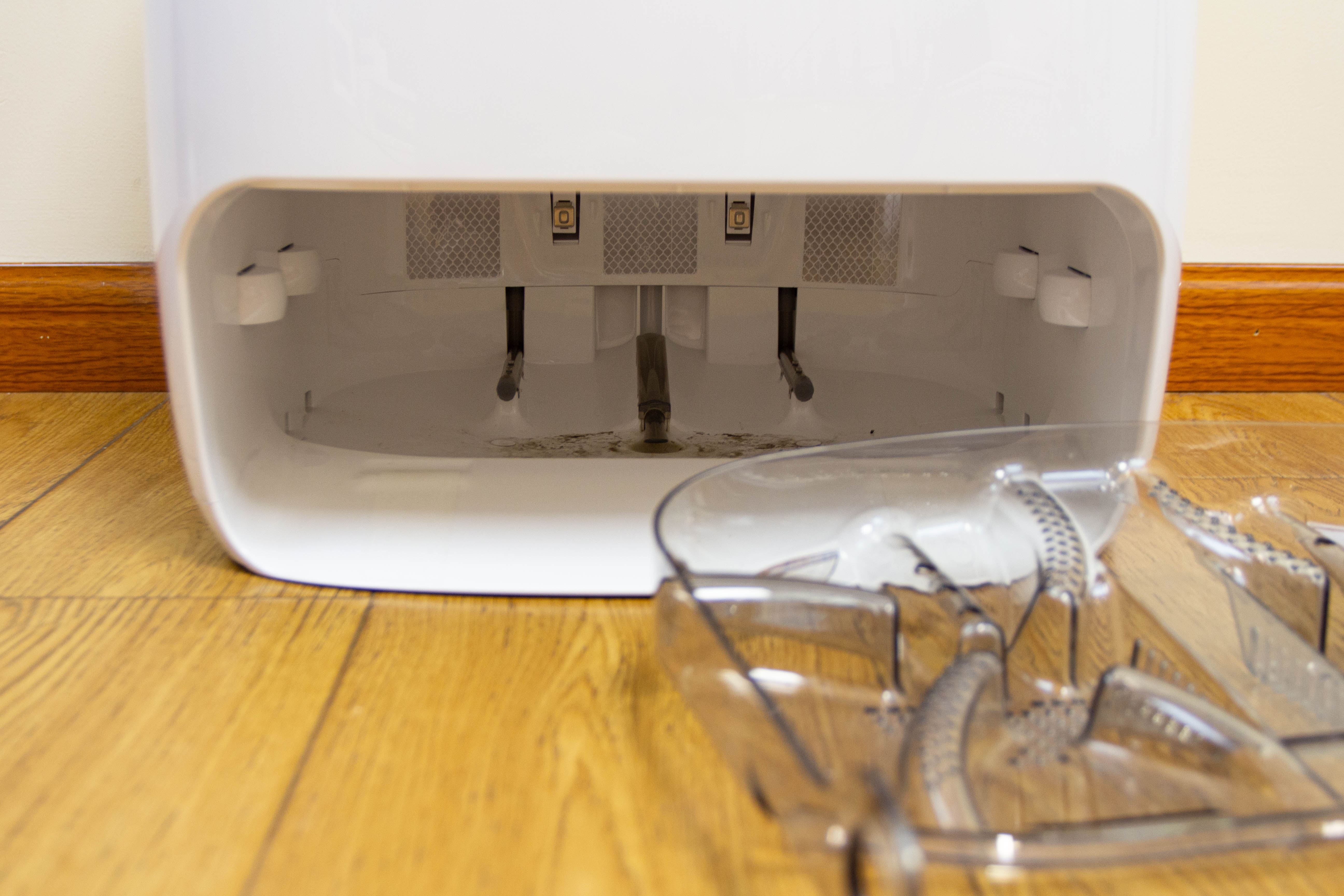 可以自动洗拖布的扫拖机器人，是行业标杆？还是智商收割机？