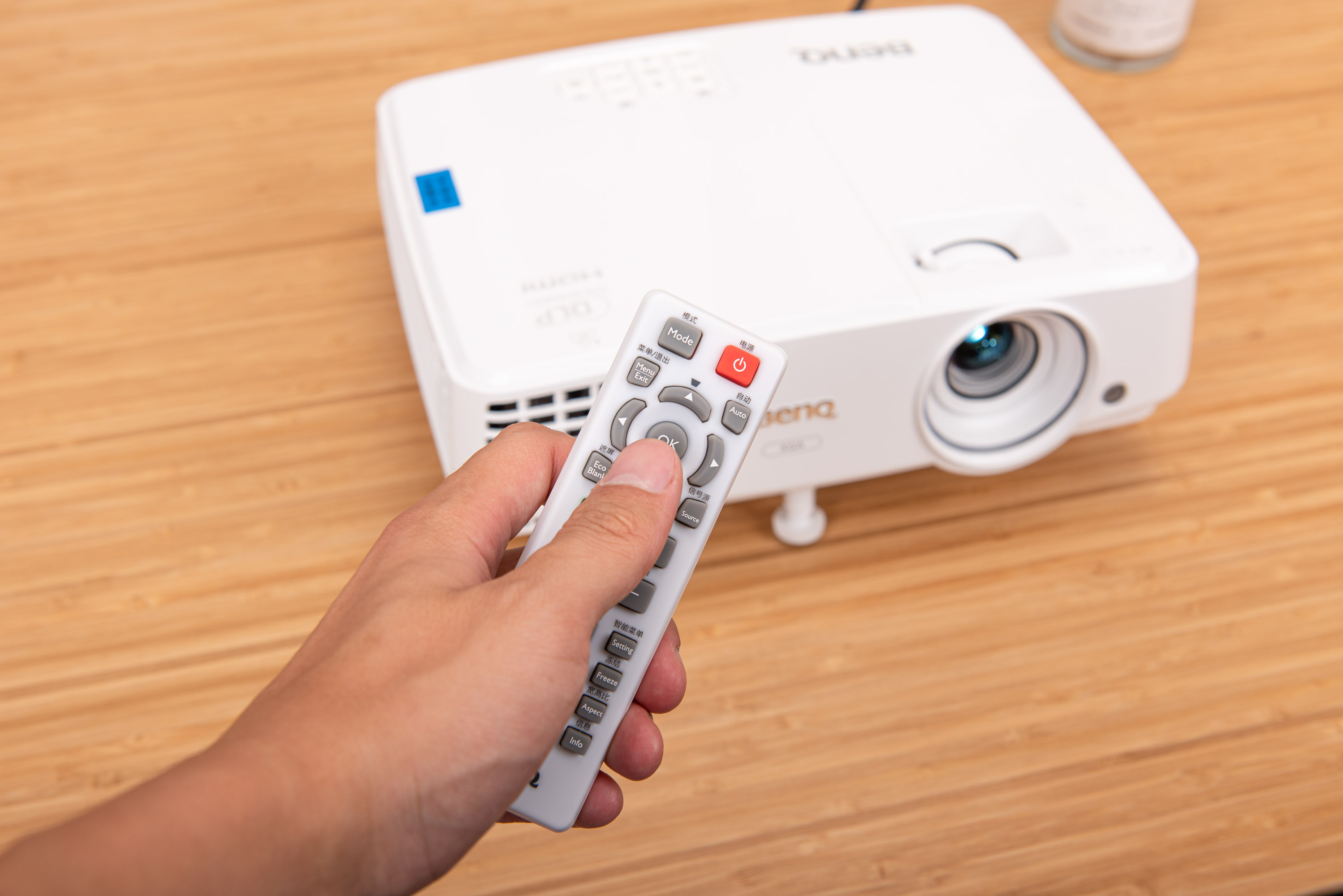 万能投影器,无线投影软件