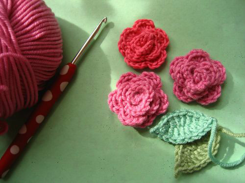 钩针玫瑰花叶子花样图解,一体钩玫瑰花的图解教程大全