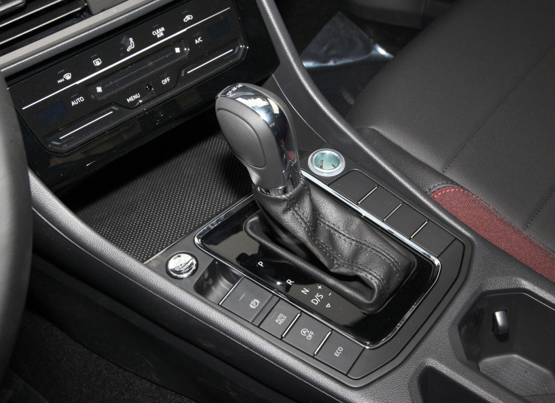 跑了十六万公里的大众宝来能买吗,20万公里的大众宝来值得入手吗