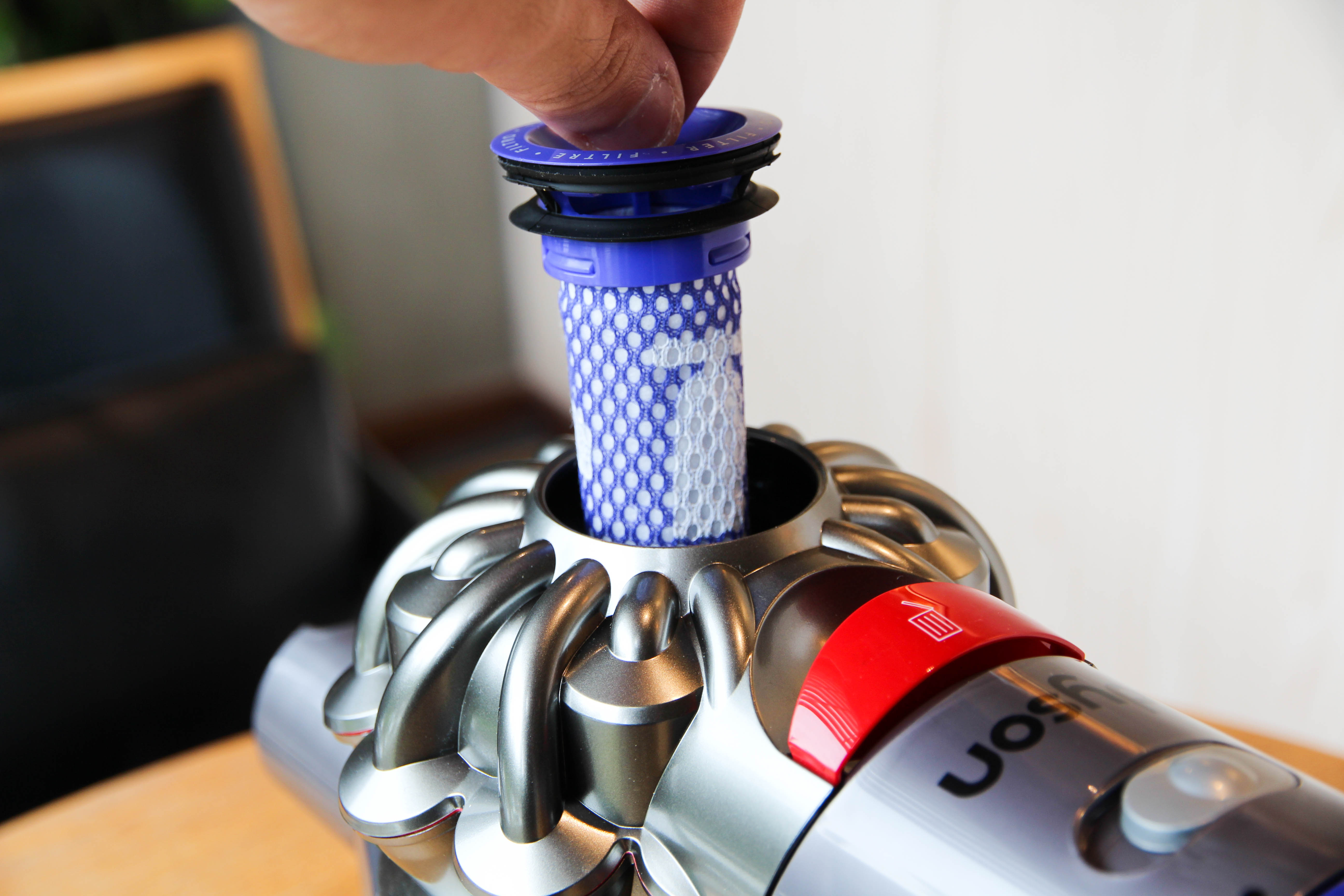 戴森吸尘器v8fluffyorigin拆洗,戴森吸尘器v8如何选择