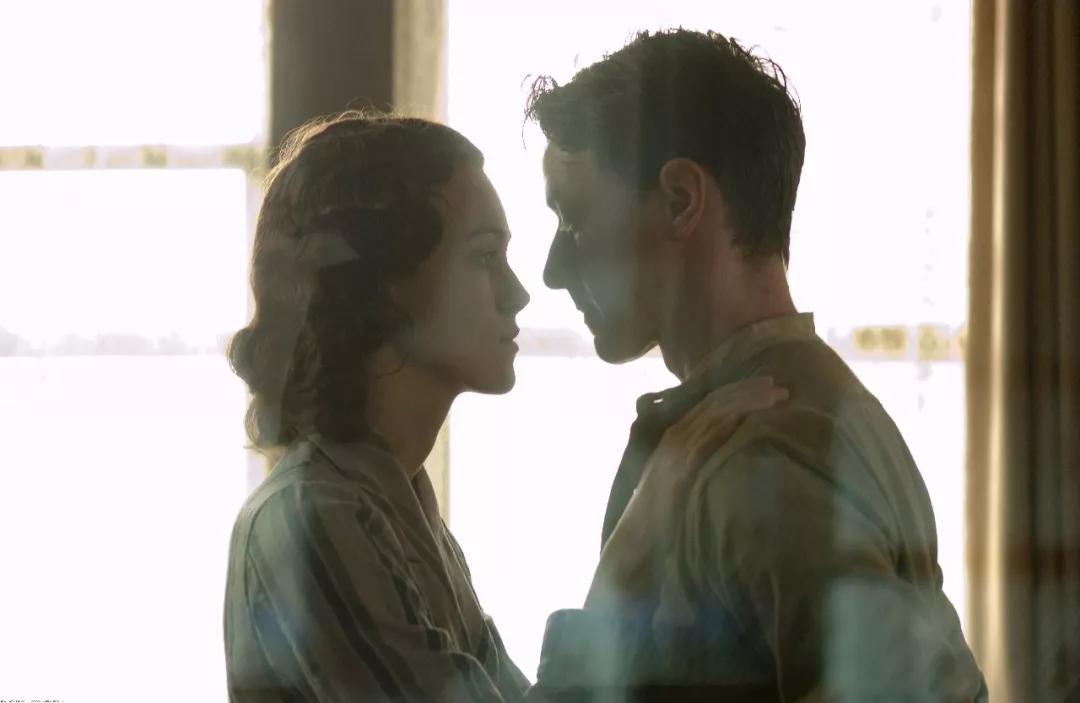 这部性感的「R级片」三刷都不过瘾