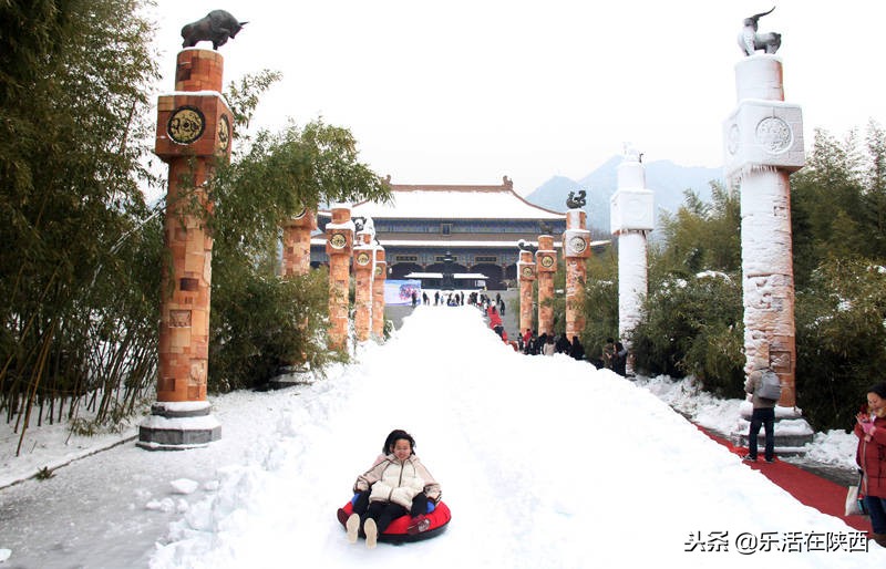 戏雪游乐场项目,戏雪乐园雪人
