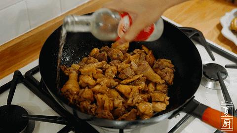 鲍鱼鸡煲推荐,鲍鱼鸡煲的粤菜做法