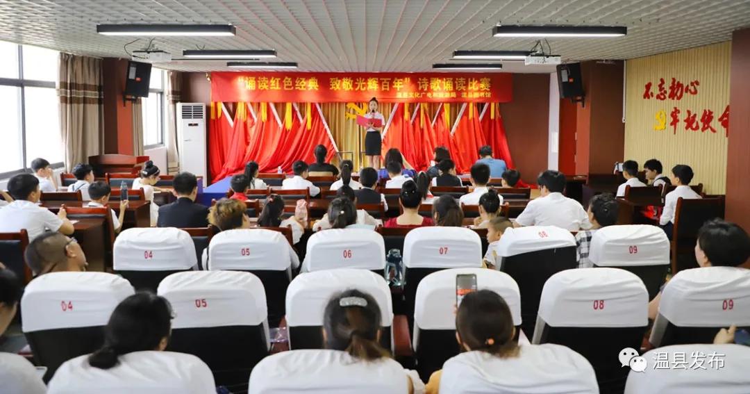 六岁孩子听感人朗诵,孩子朗读被感动