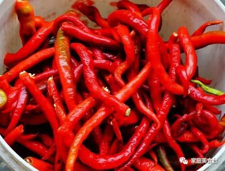 豆瓣酱的家常做法怎么样才红亮,如何制作豆瓣酱颜色红亮味俱全