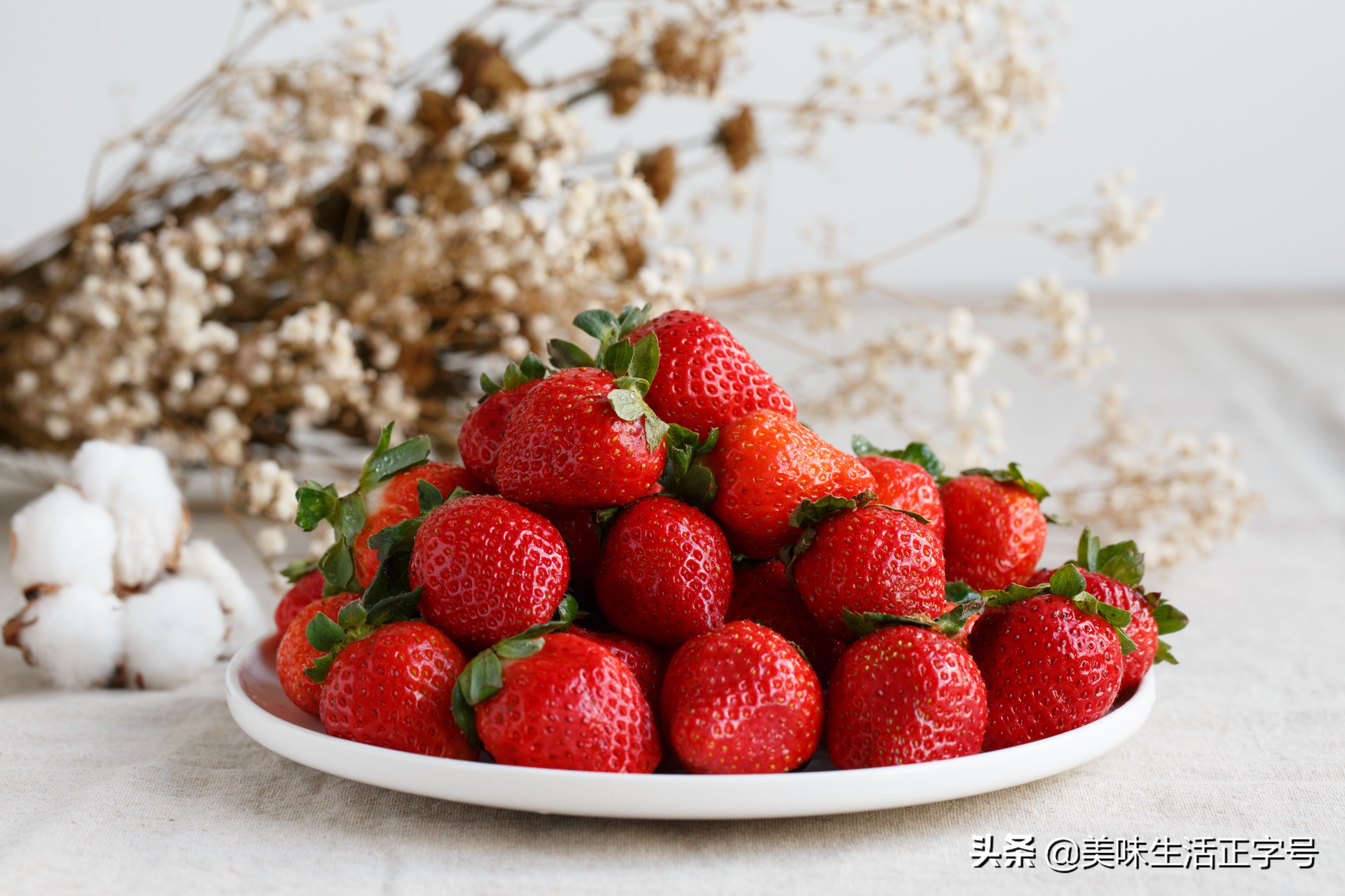 如何彻底清洗草莓中农药残留,怎么清洗草莓上的残留农药啊