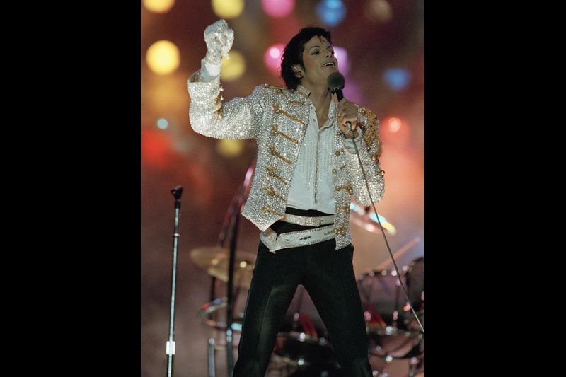 音乐之神迈克尔杰克逊,迈克尔杰克逊动感摇滚英文歌曲