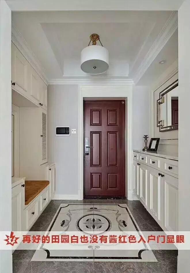 福熙钢包木双色防盗门让家装更协调，当代装修新选择……