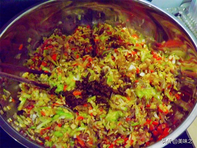 十种素饺子馅的完美搭配,三鲜虾仁饺子馅正宗调法