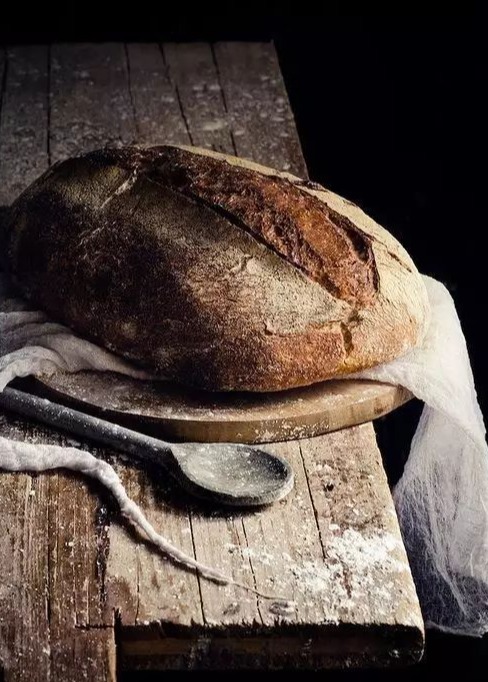 面包材料怎么搅拌得更均匀 (面包搅拌步骤注意事项)