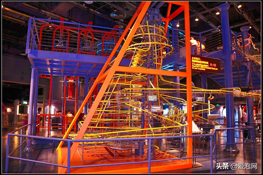 上海天文馆和科技馆哪个更值得去,上海自然博物馆和科技馆哪个好玩