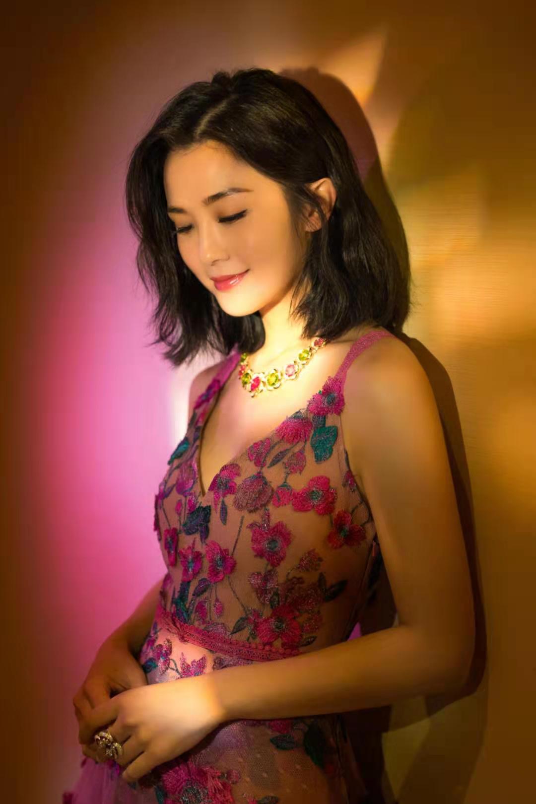 发型编发干货,脸型分类图女7种脸型适合的发型