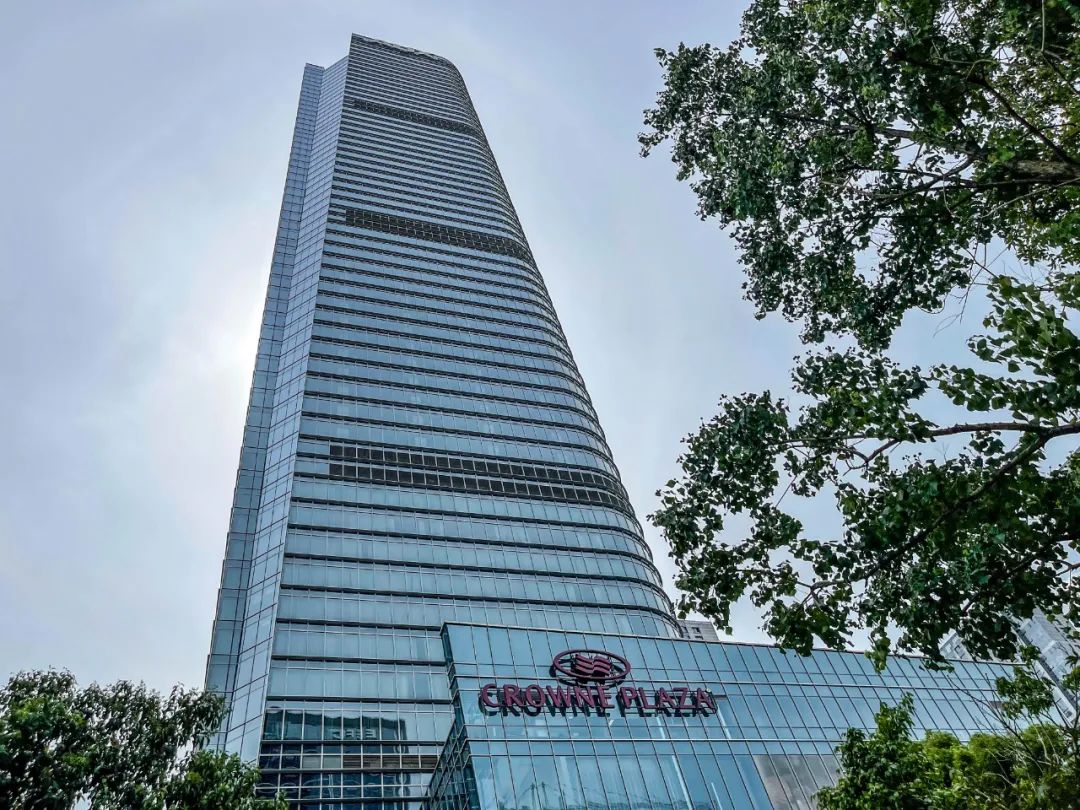 奥克斯皇冠假日酒店,奥克斯中心皇冠假日酒店自助餐