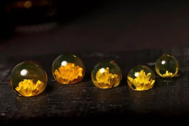 琥珀和蜜蜡关系大揭秘,琥珀和蜜蜡有什么区别