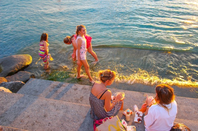 瑞士蒙特勒镇旅游攻略,蒙特勒小镇美景