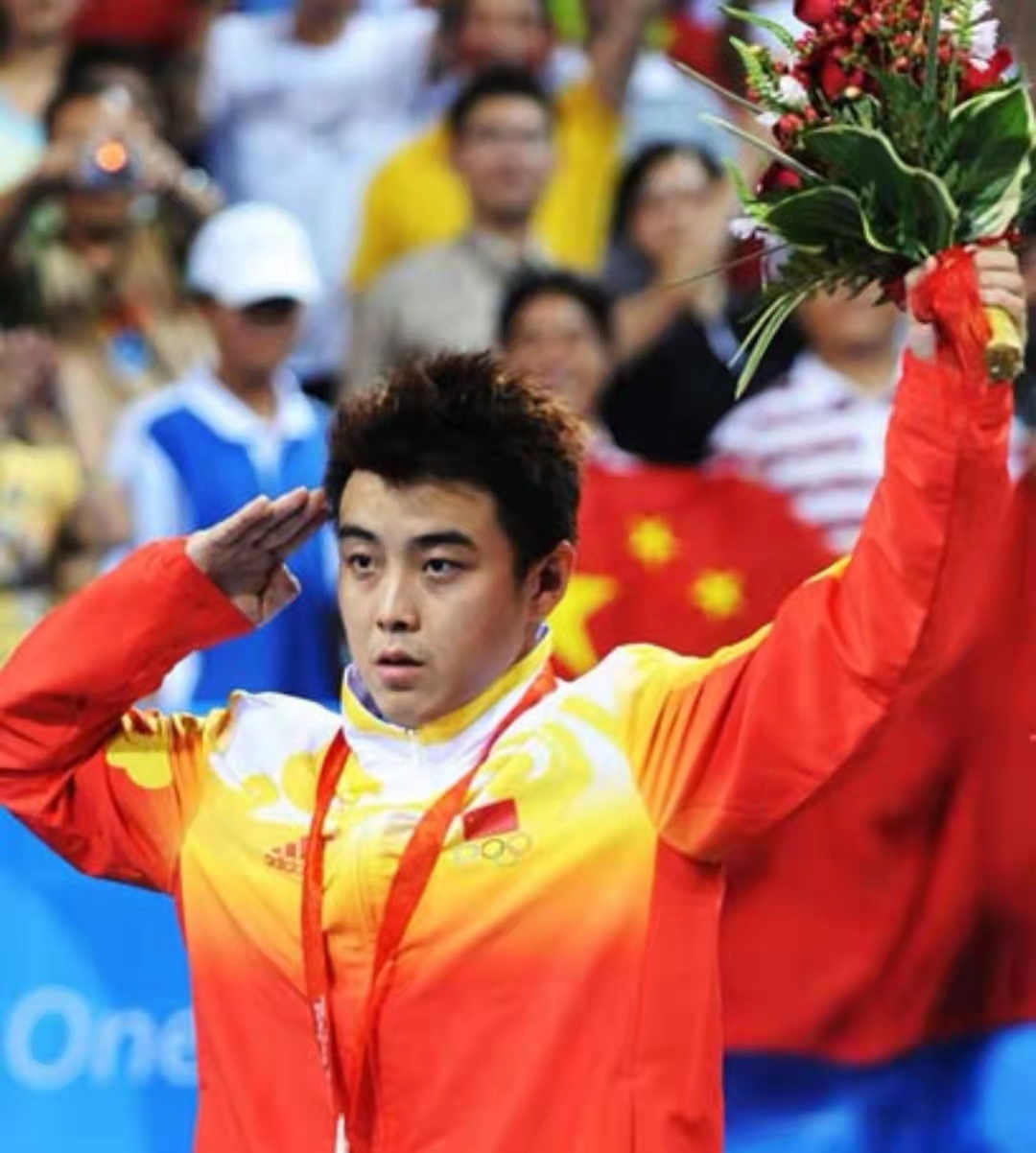 王皓奥运会的三次亚军都输给了谁,王皓三次奥运银牌采访