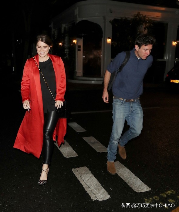 高档皇家贵族衣服女,皇家女人服饰