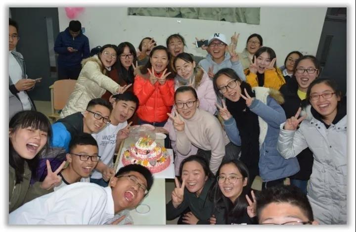 奖学金获得率70%、保研率31%,山东师范大学这3个学霸班级成绩逆天