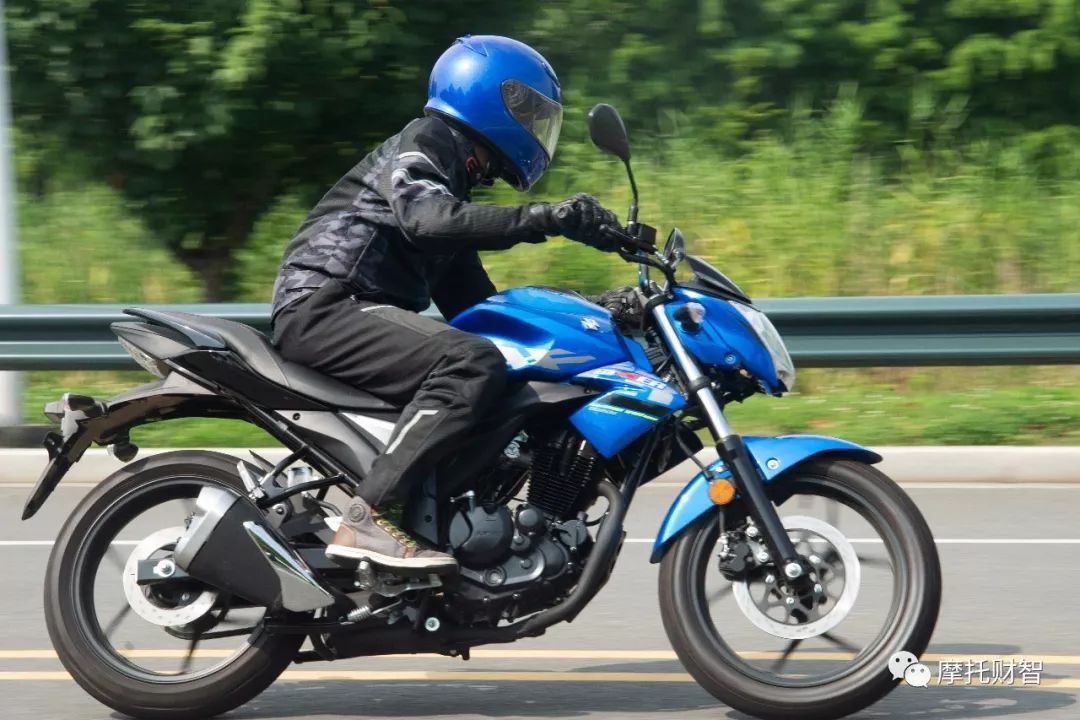 铃木155街车极客飒优缺点,铃木极客飒155nk和dl250加速