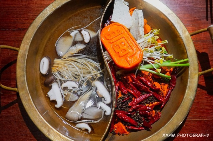 成都本地人去的最好吃的美食,中国姑娘吃成都美食