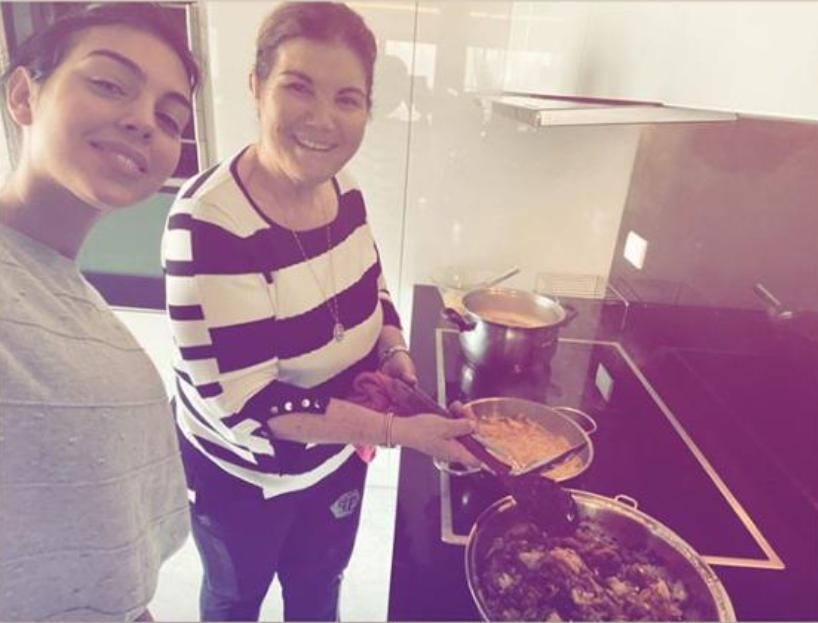 c罗的五个孩子,c罗的5个孩子