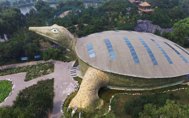 许家印花了1600亿建海花岛,许家印莲花体育馆开工了吗