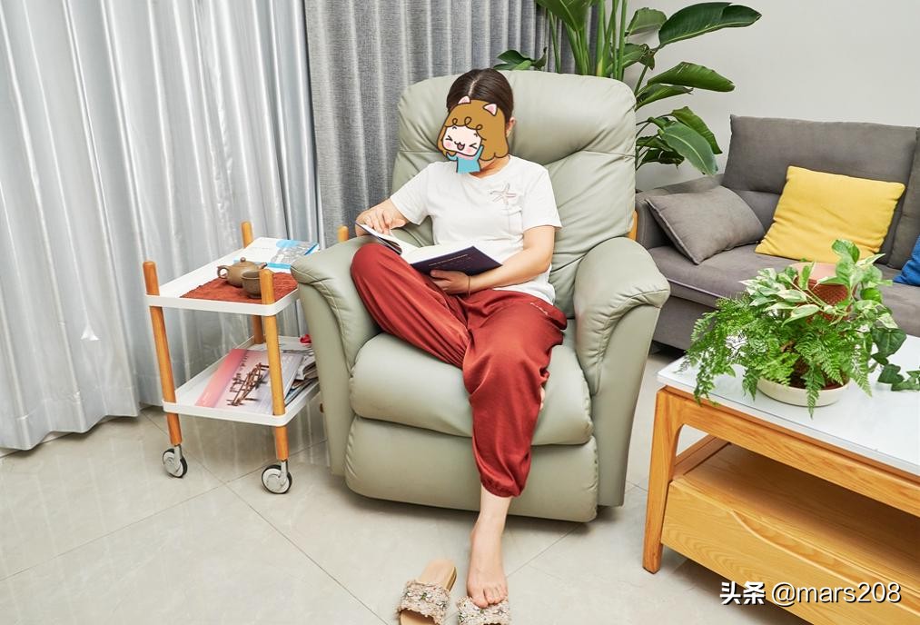 躺平也要舒适惬意，LAZBOY乐至宝功能单椅给你家中的小确幸