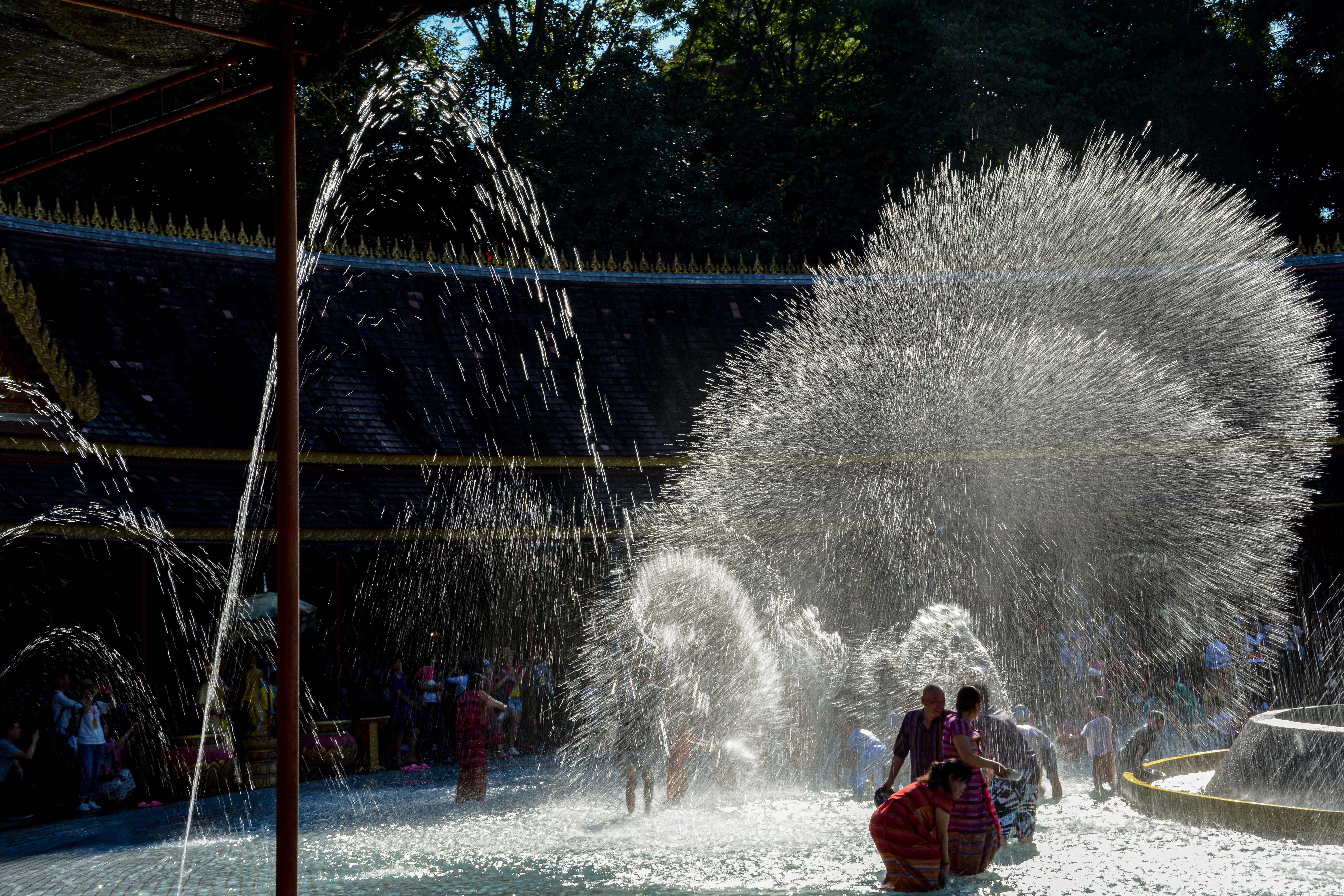 傣族泼水节打鼓完整版,傣族泼水节欢歌
