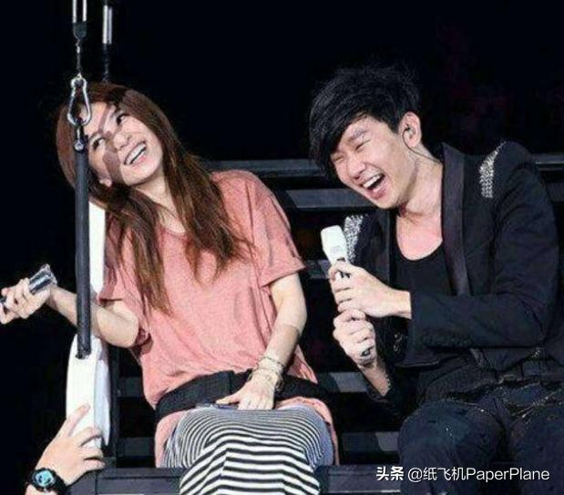 林俊杰《她说》-有些相见，不如怀念，好久不见，不如不见