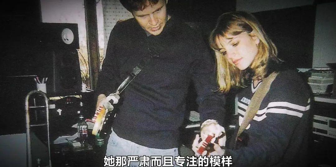 红极一时的世界巨星,被三个男人推进深渊,其中一个还是亲生父亲