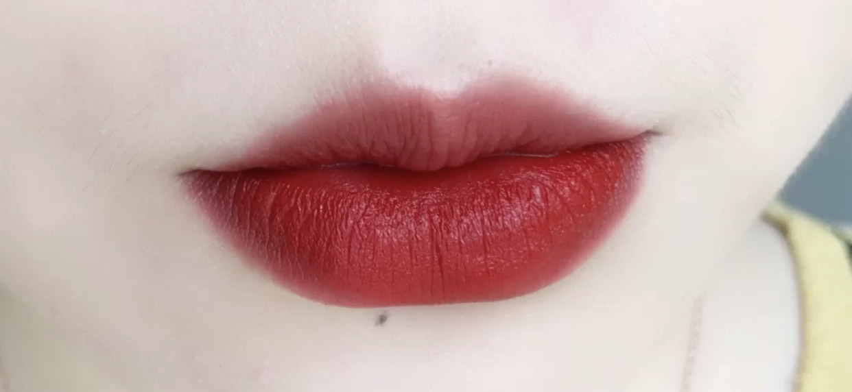 复古红棕口红小细金,复古红棕口红适合黄皮吗