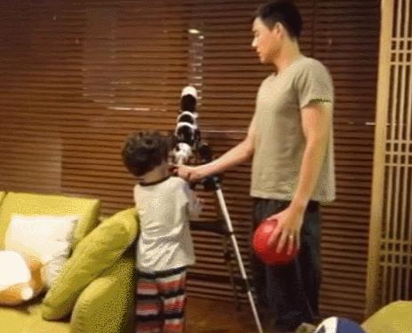 彭于晏你该做什么,彭于晏当爹的视频