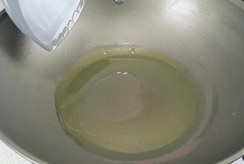 清蒸鱼用冷水蒸鱼还是用热水蒸鱼,热水蒸鱼要蒸几分钟比较好