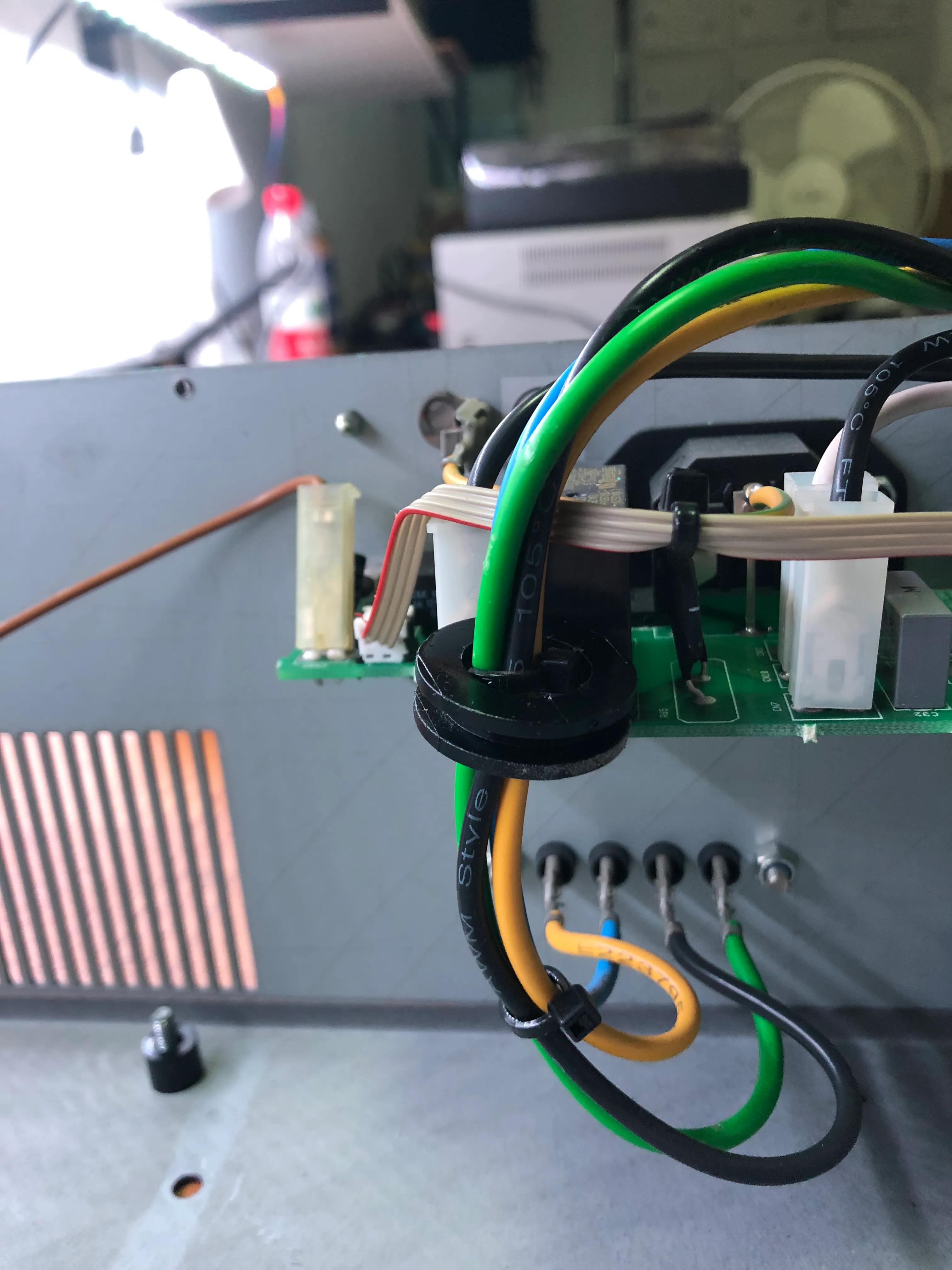 专业功放维修电路图,功放显示屏修理