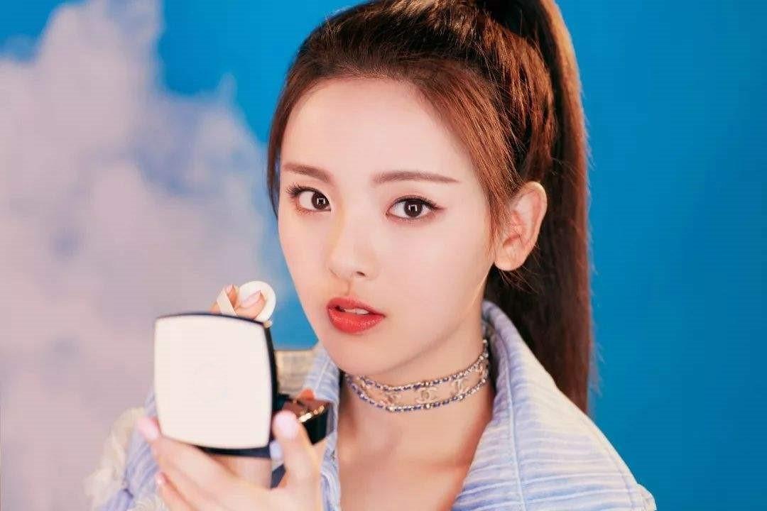 杨超越爬长城完整视频,杨超越爬长城