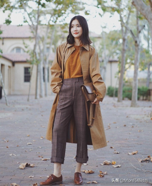 风衣搭配马丁靴好看吗,风衣鞋子搭配马丁靴还是老爹鞋