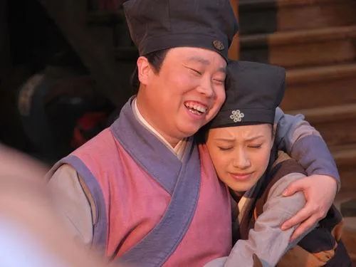 武林外传小郭和无双比试是多少集,武林外传无双对小郭她爹说的什么