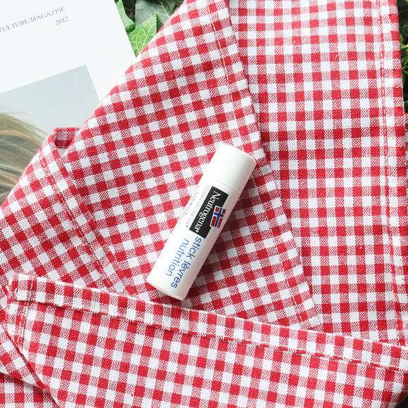 超级好用的润唇膏,senanamarina薄荷水嫩润唇膏