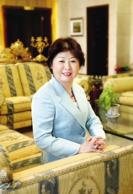 中国最有钱的十大富婆都有谁,中国最有钱的8位富婆是谁