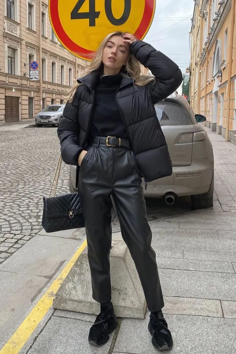 秋冬不露脚踝穿法火了,今年冬天流行九分裤露脚踝穿法