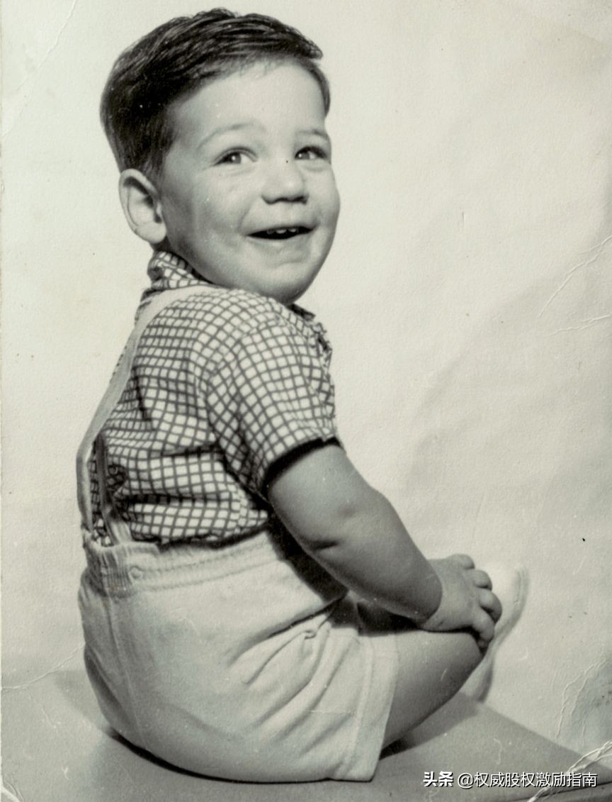 星巴克创始人的艰难时刻,星巴克创始人传奇