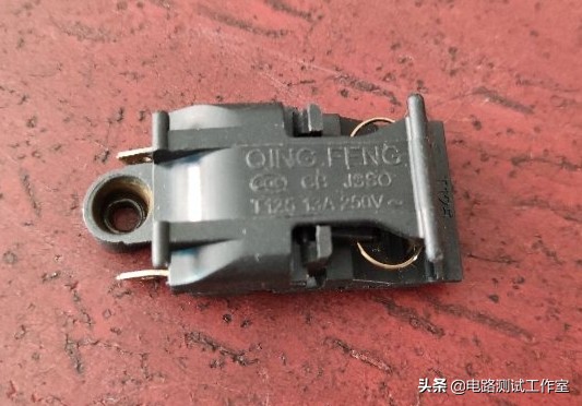 电热水壶通电后时断时亮修理方法,电热蒸汽发生器一直加水不断电