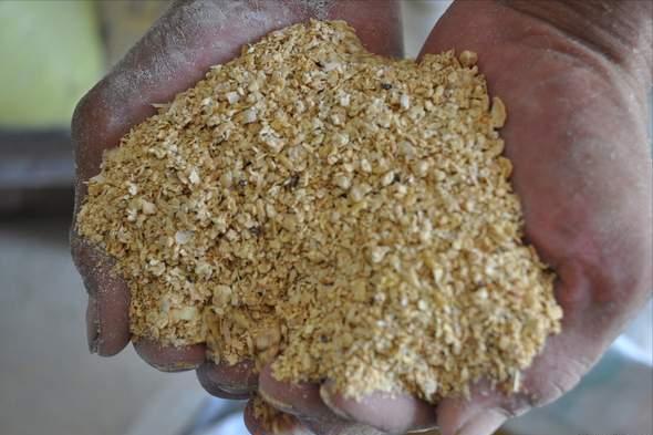 豆粕现在基差这么高怎么办,豆粕质量标准最新