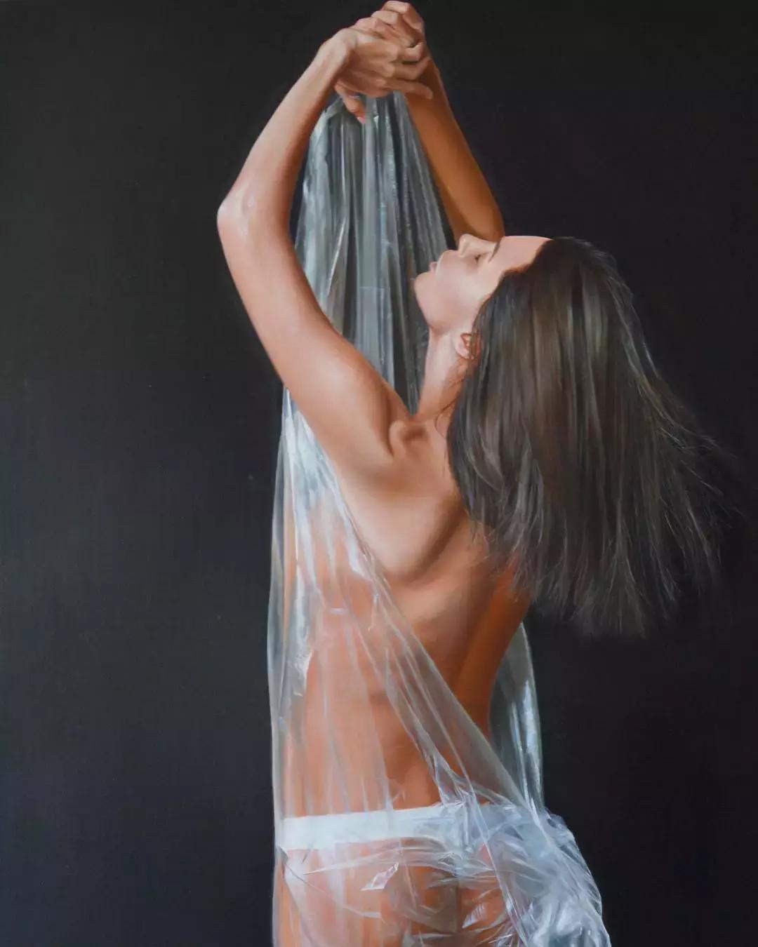 他画了一波美人，笔触精致，活色生香