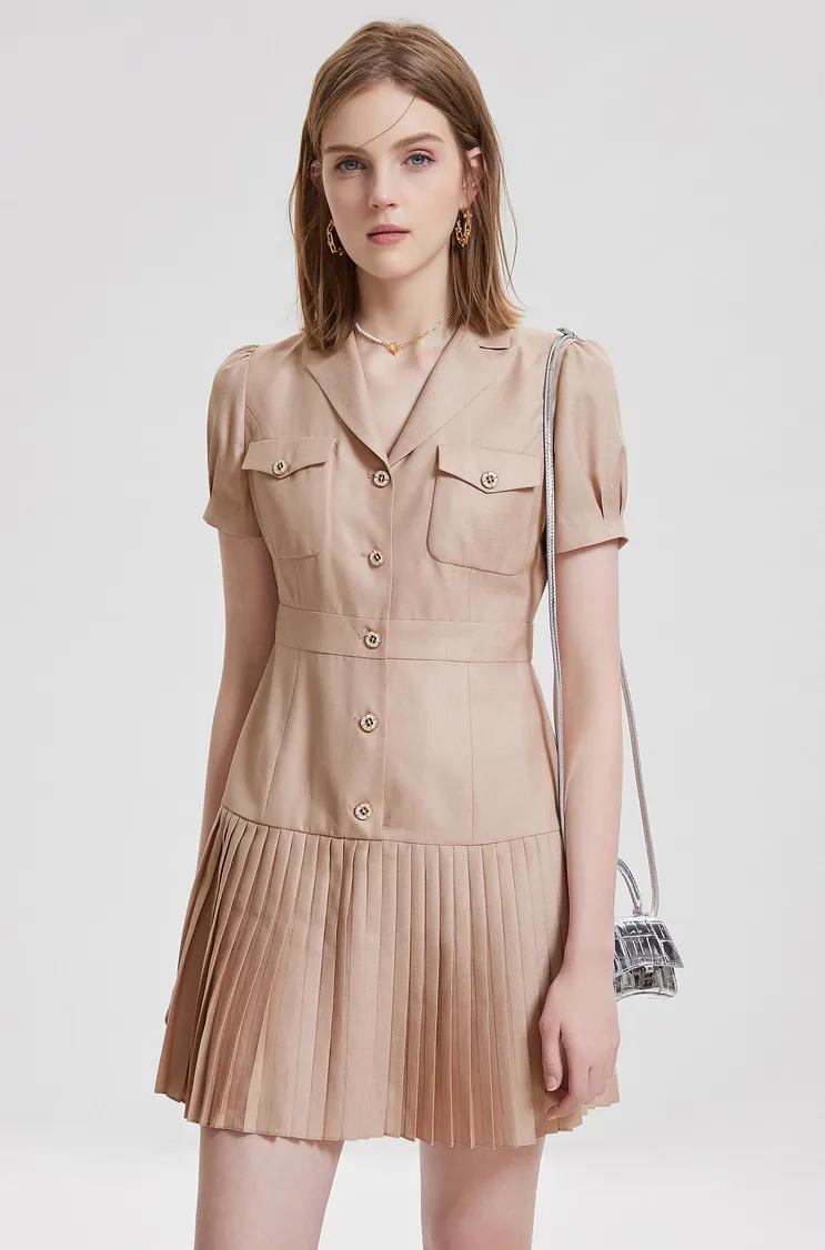 不挑肤色又显白的连衣裙,修身连衣裙怎么穿气质又显瘦