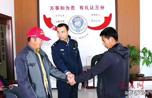 用心服务群众的警察,派出所用心服务群众