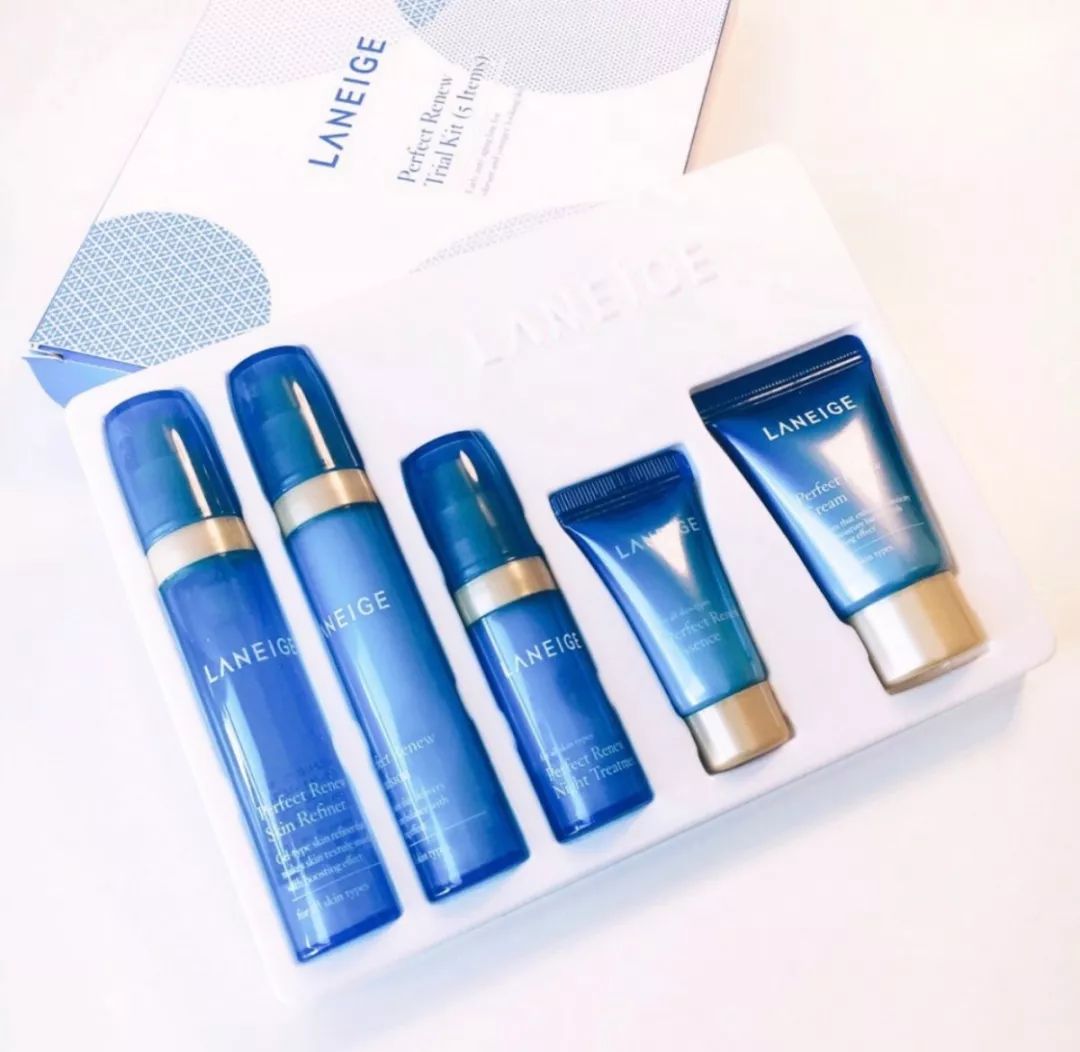 化妆品送的小样和正装有区别吗,化妆品是小样好还是正装的好