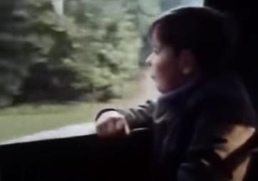 英女王下令封杀50年!王室私生活*片禁**遭泄露,百万人在线吃瓜